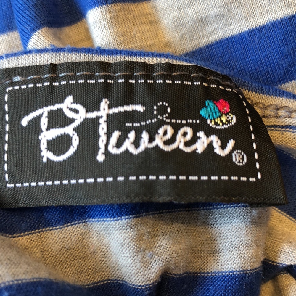 This is a medium sleeve fall attire, btween shirt! - Picture 3 of 3